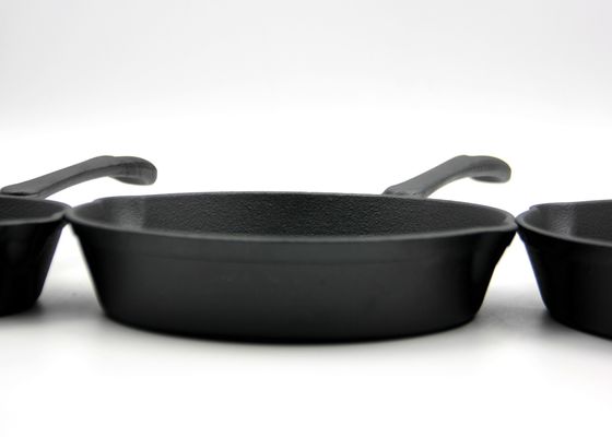 6,3 ίντσα καρύκεψε προ το χυτοσίδηρο Skillet για το υπαίθριο μαγείρεμα