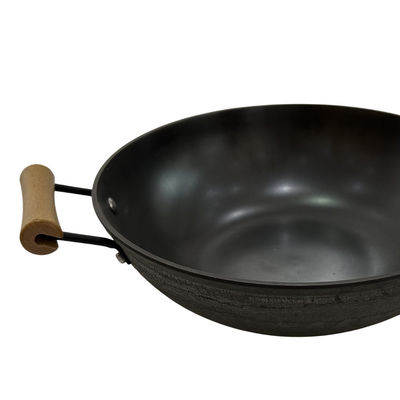 Ευπροσάρμοστος χυτοσίδηρος 12Inch Skillet κινεζικό Wok με την ανθεκτική στη θερμότητα λαβή