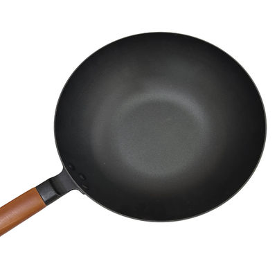 Βαρέων καθηκόντων 14 ίντσας τηγάνι Wok χυτοσιδήρου παν κινεζικό με το ξύλινο καπάκι λαβών και γυαλιού