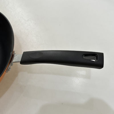 Χυτοσίδηρος ασφαλίστρου 13Inch Skillet κινεζικό Wok με το μετριασμένα καπάκι και μη το ραβδί γυαλιού