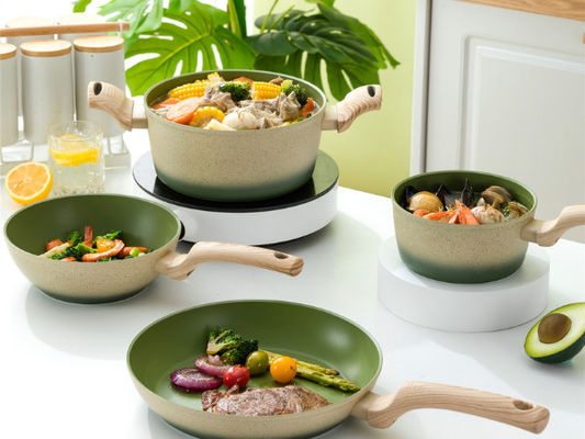 Αργίλιο Cookware καθορισμένο 5Piece μη ραβδιών ODM με τις αποσπάσιμες λαβές