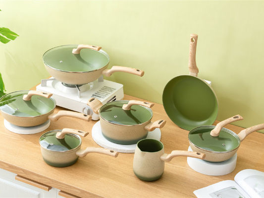 Αργίλιο Cookware καθορισμένο 5Piece μη ραβδιών ODM με τις αποσπάσιμες λαβές