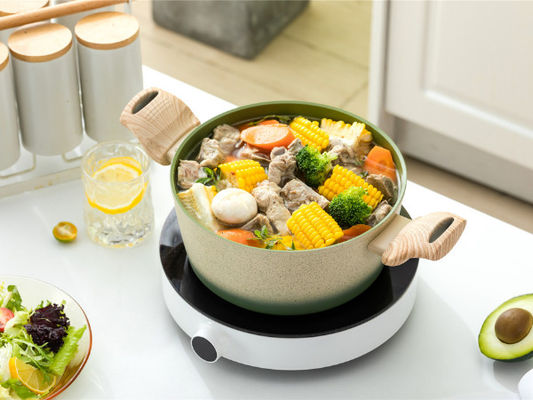 Casserole αργιλίου μη ραβδιών με το ενισχυμένο επίστρωμα και την αποσπάσιμη λαβή
