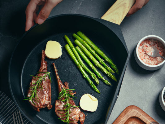 11Inch αργίλιο Cookware που τηγανίζει παν βαρέων καθηκόντων με τη βάση ανοξείδωτου
