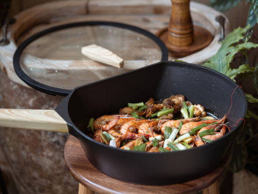 Υγιές μαγειρεύοντας παν μη ραβδί Skillet χυτοσιδήρου 10Inch με το επίστρωμα τιτανίου
